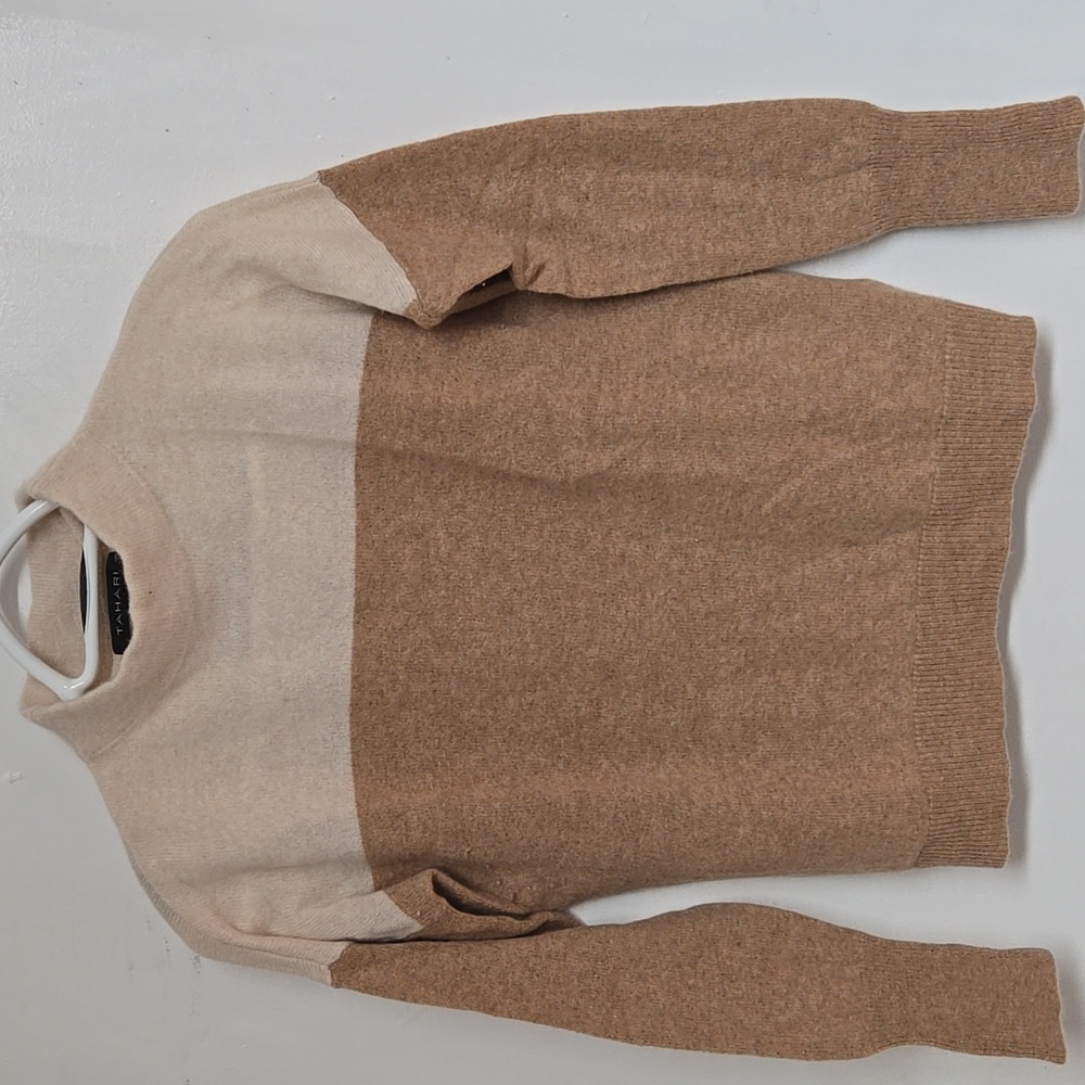 Tahari 100% cashmere sweater
